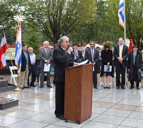 Crowd at Kol Israel memorial